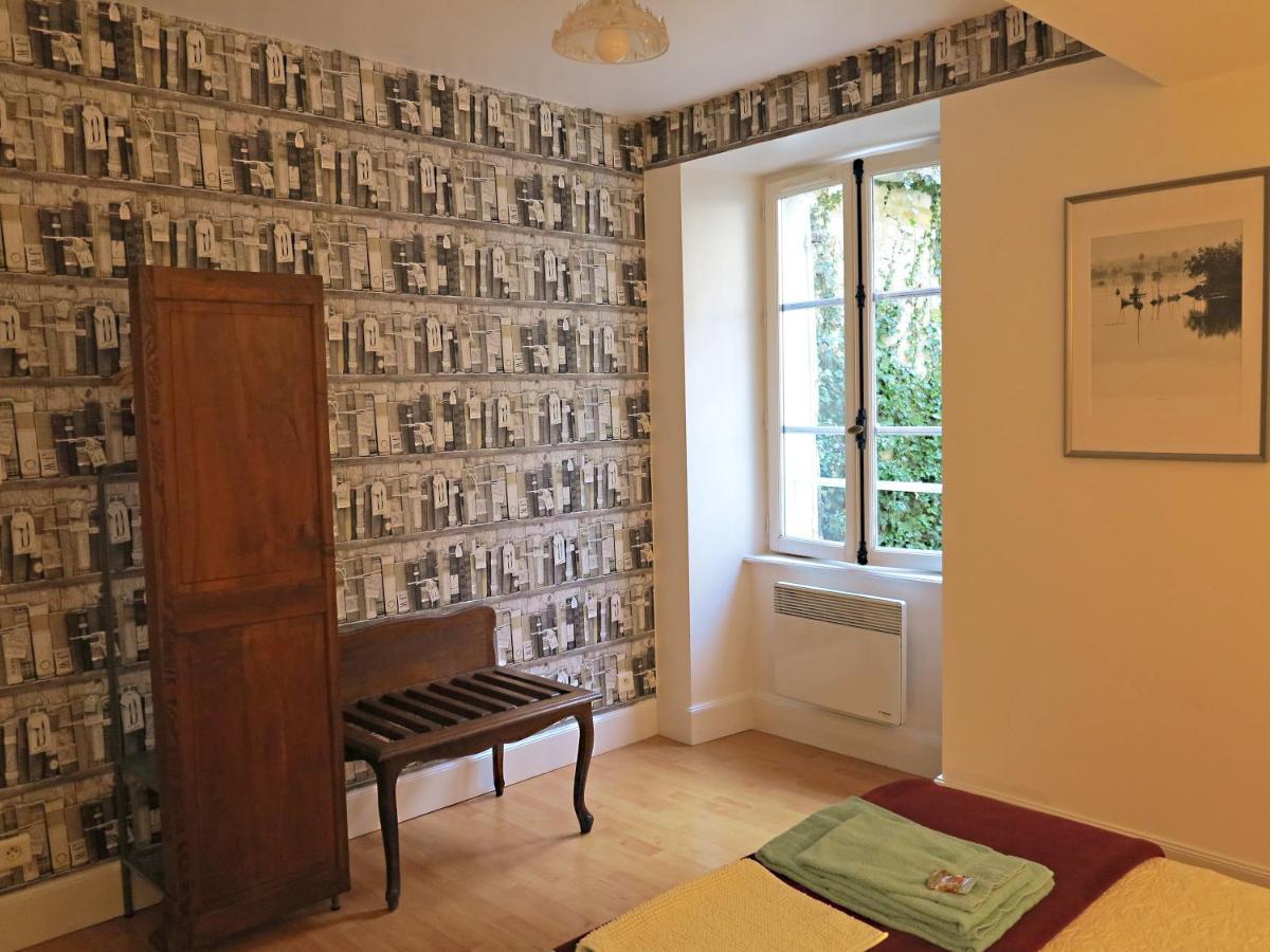 Bed and Breakfast La Ferme De La Fosse Dionne Tonnerre Exterior foto
