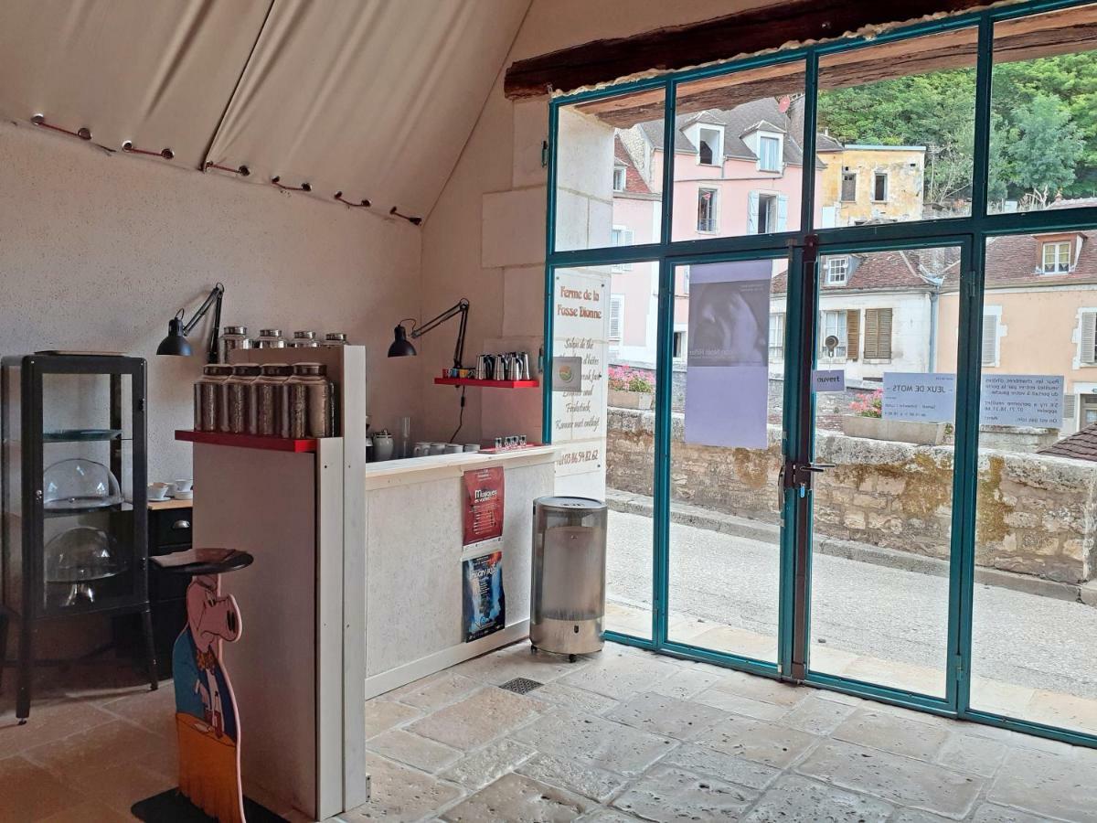 Bed and Breakfast La Ferme De La Fosse Dionne Tonnerre Exterior foto